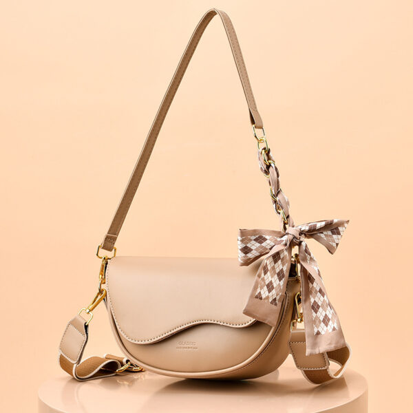 Special Interest Light Luxury Fall Winter Fashion Underarm Saddle Bag - Image 2